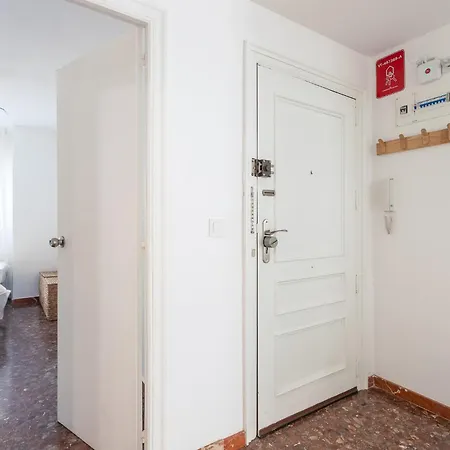 Alohalacant I Piso Nuevo En La Playa Y En El Ayuntamiento * Alicante